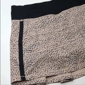 Lululemon 6 Pace Rival Skirt Dottie Dash Beige Black Dashes